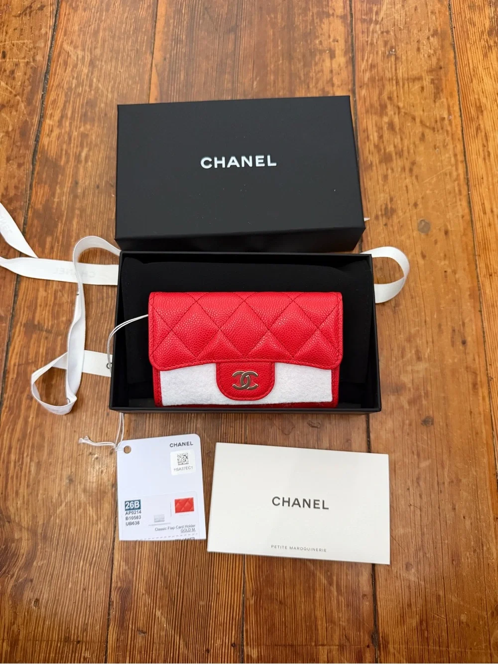 Chanel Classic flap card holder